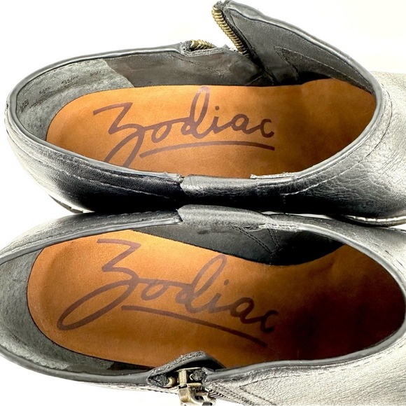 Zodiac Margot Shootie Black Leather Block Heel Zip Ankle Bootie Size 6M - Picture 9 of 13